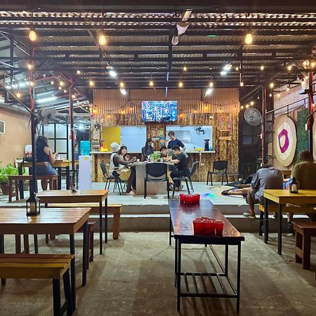 Cheese Hostel Manila Makati City Екстер'єр фото
