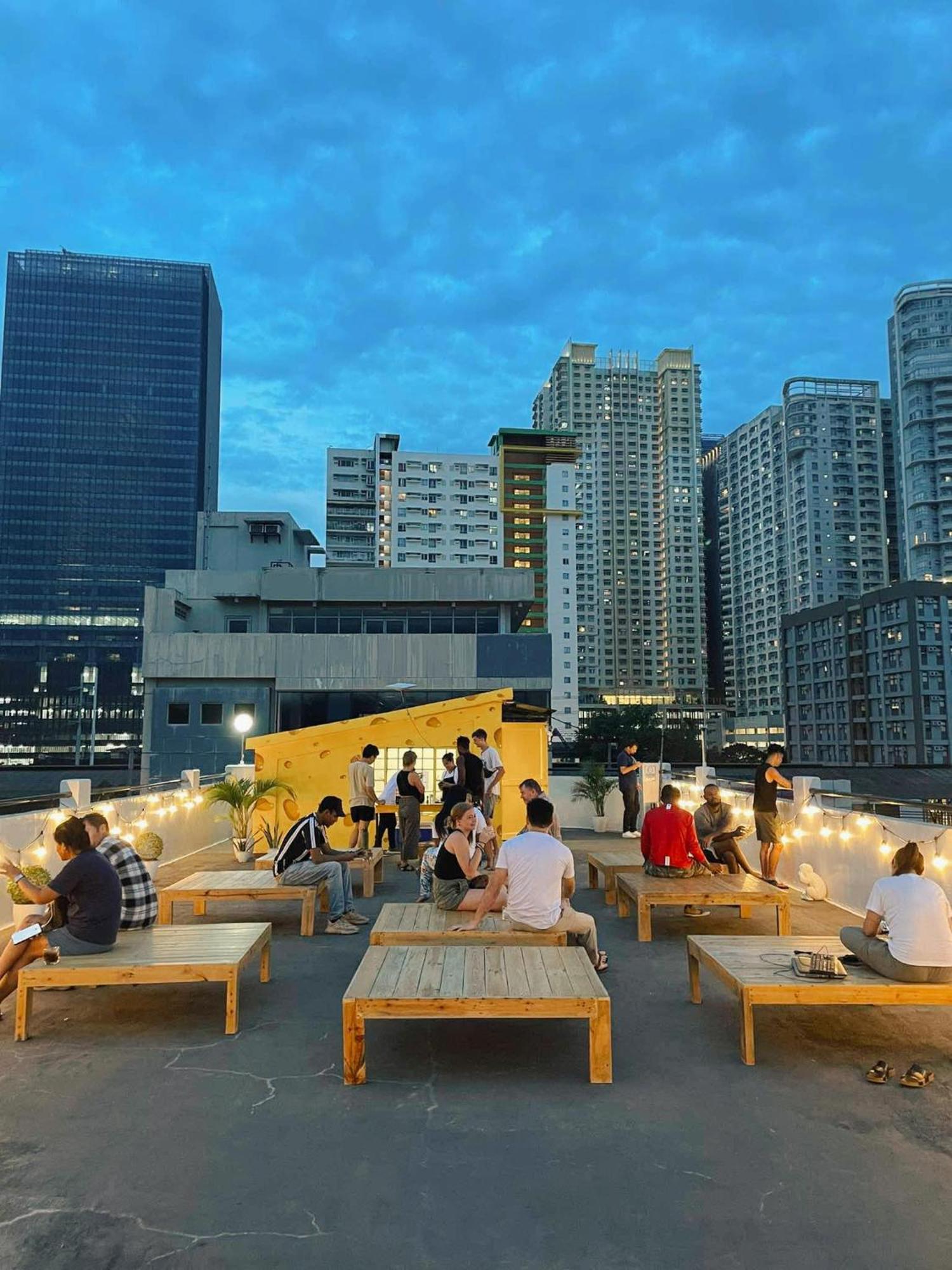 Cheese Hostel Manila Makati City Екстер'єр фото