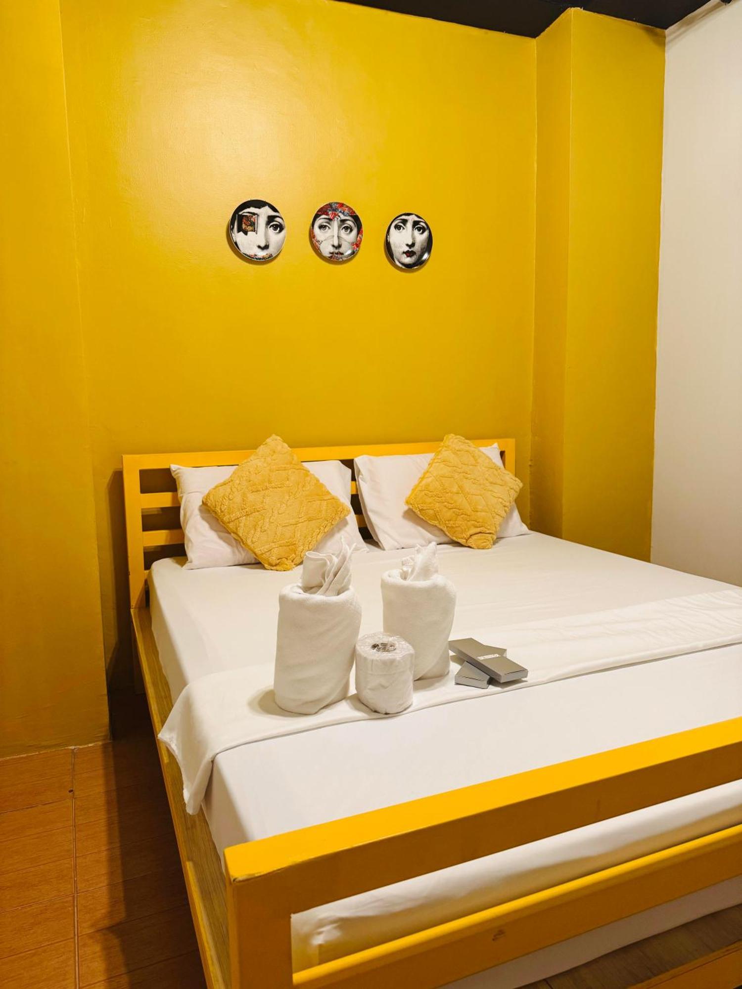 Cheese Hostel Manila Makati City Екстер'єр фото