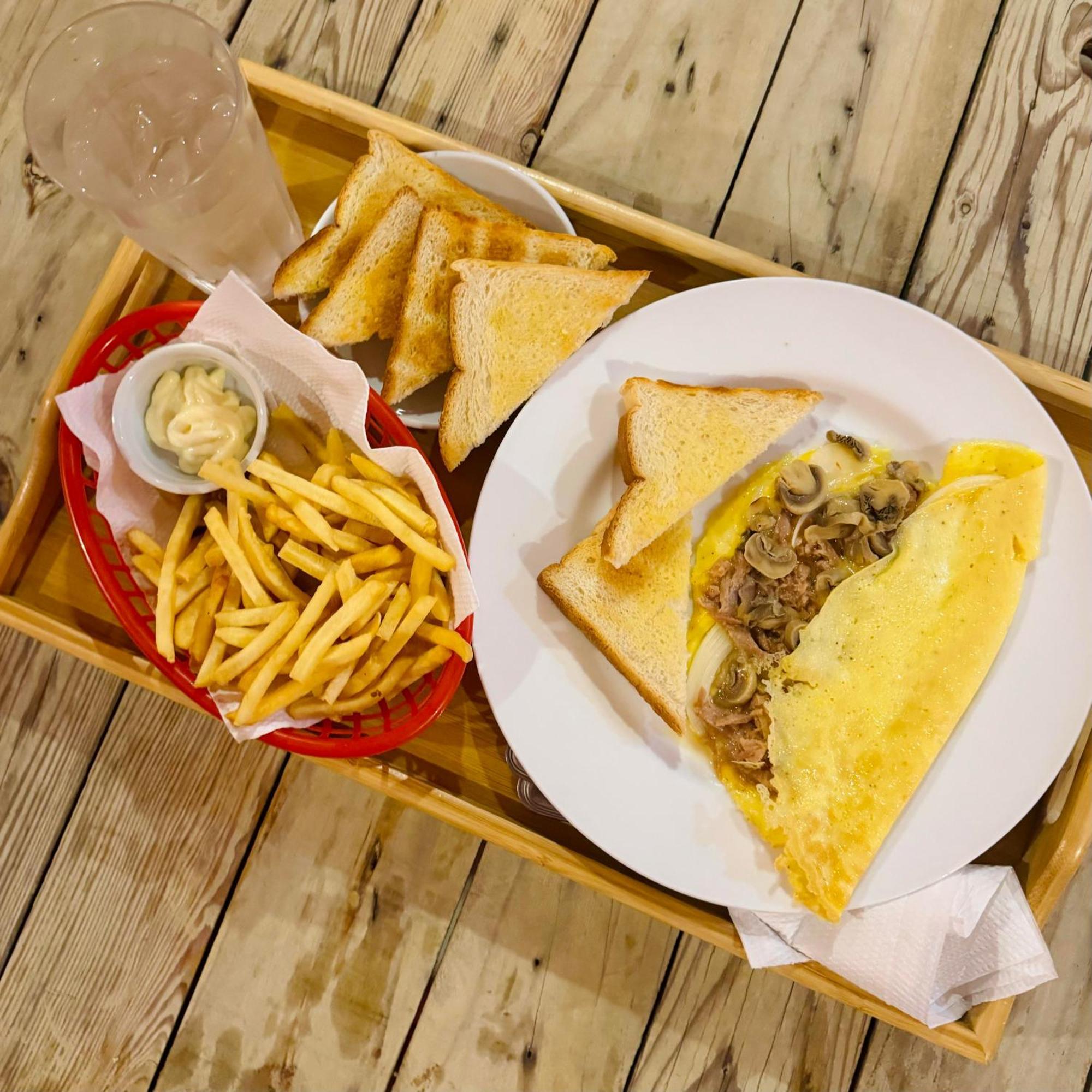 Cheese Hostel Manila Makati City Екстер'єр фото