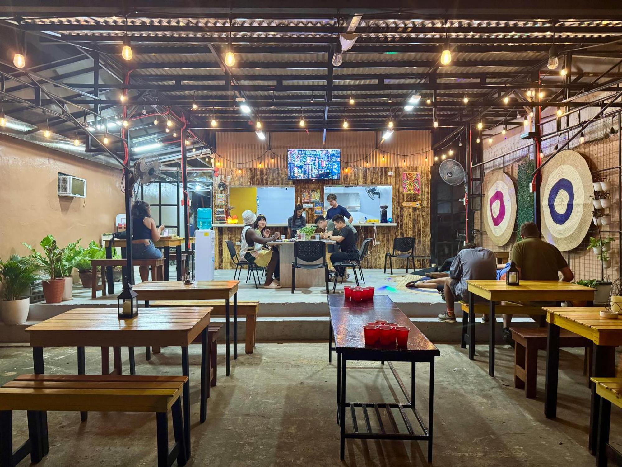 Cheese Hostel Manila Makati City Екстер'єр фото